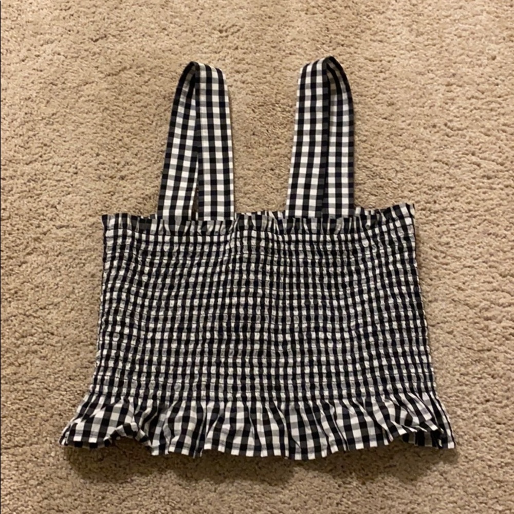 BP black and white crop top